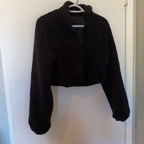 Black fuzzy Zip up Cropped Jacket - Picture 1 of 3